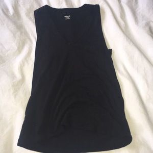 EUC Madewell whisper cotton pocket v Neck tank